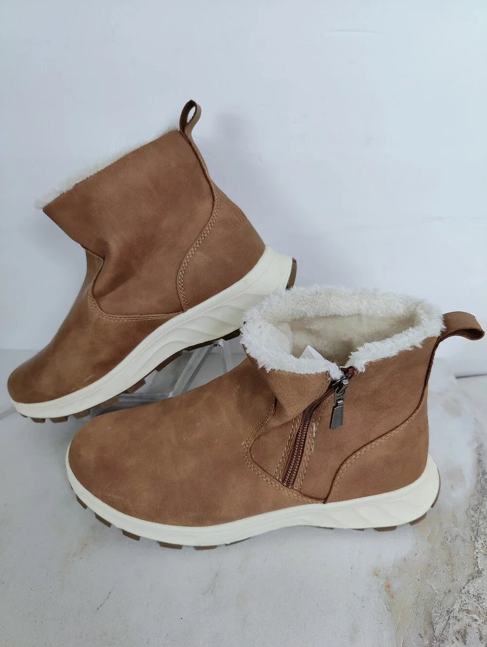 Khombu Sienna Women's All-Weather Tan Brown Faux Suede Fur Ankle Boots, 9